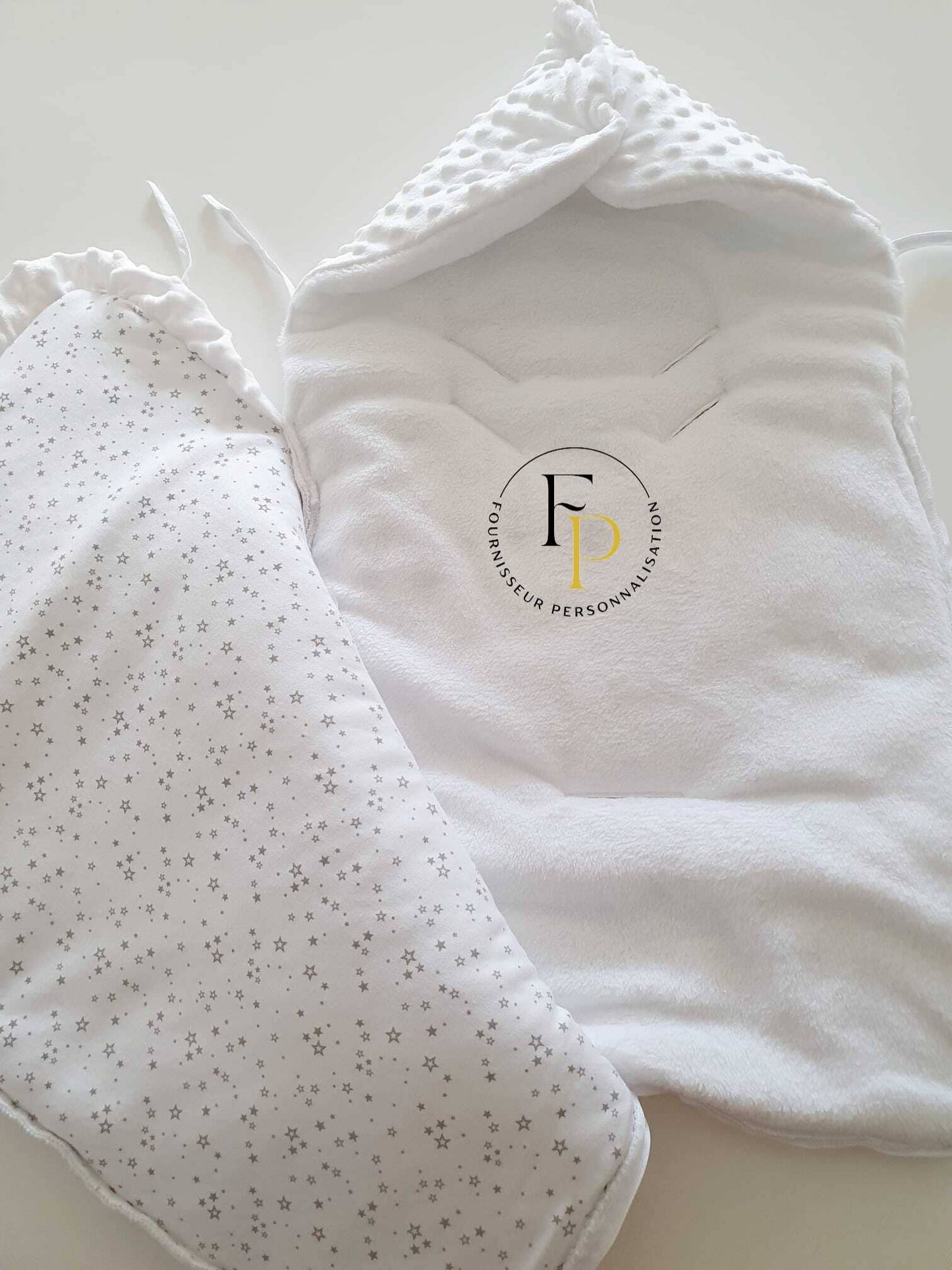 Nid d'ange minky polaire avec passage ceinture