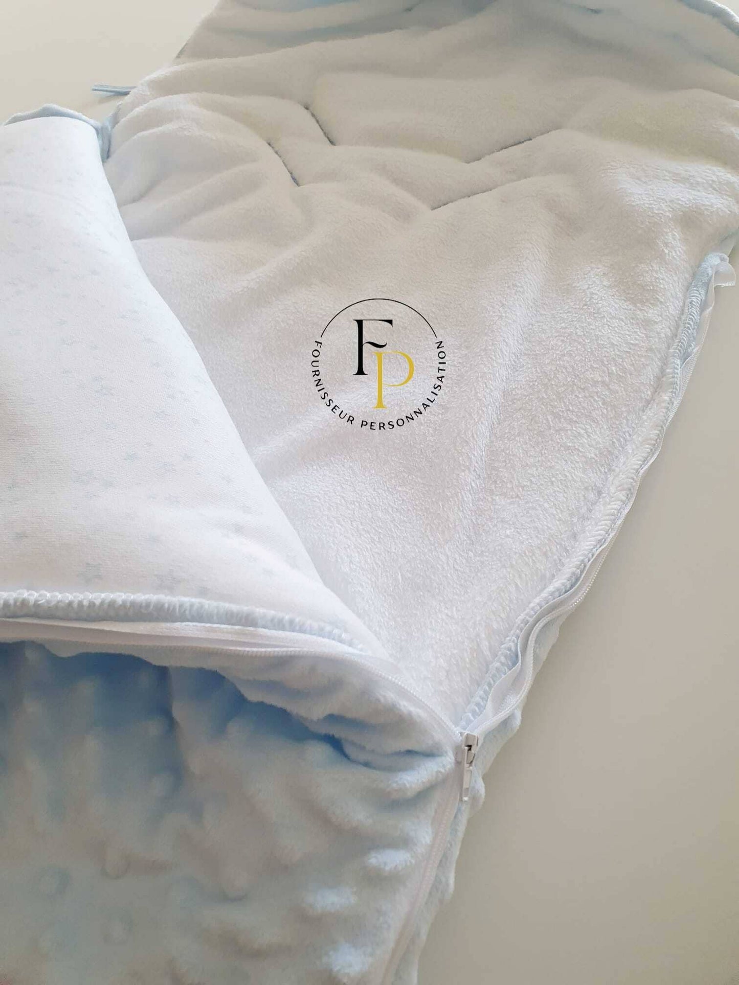 Nid d'ange minky polaire avec passage ceinture